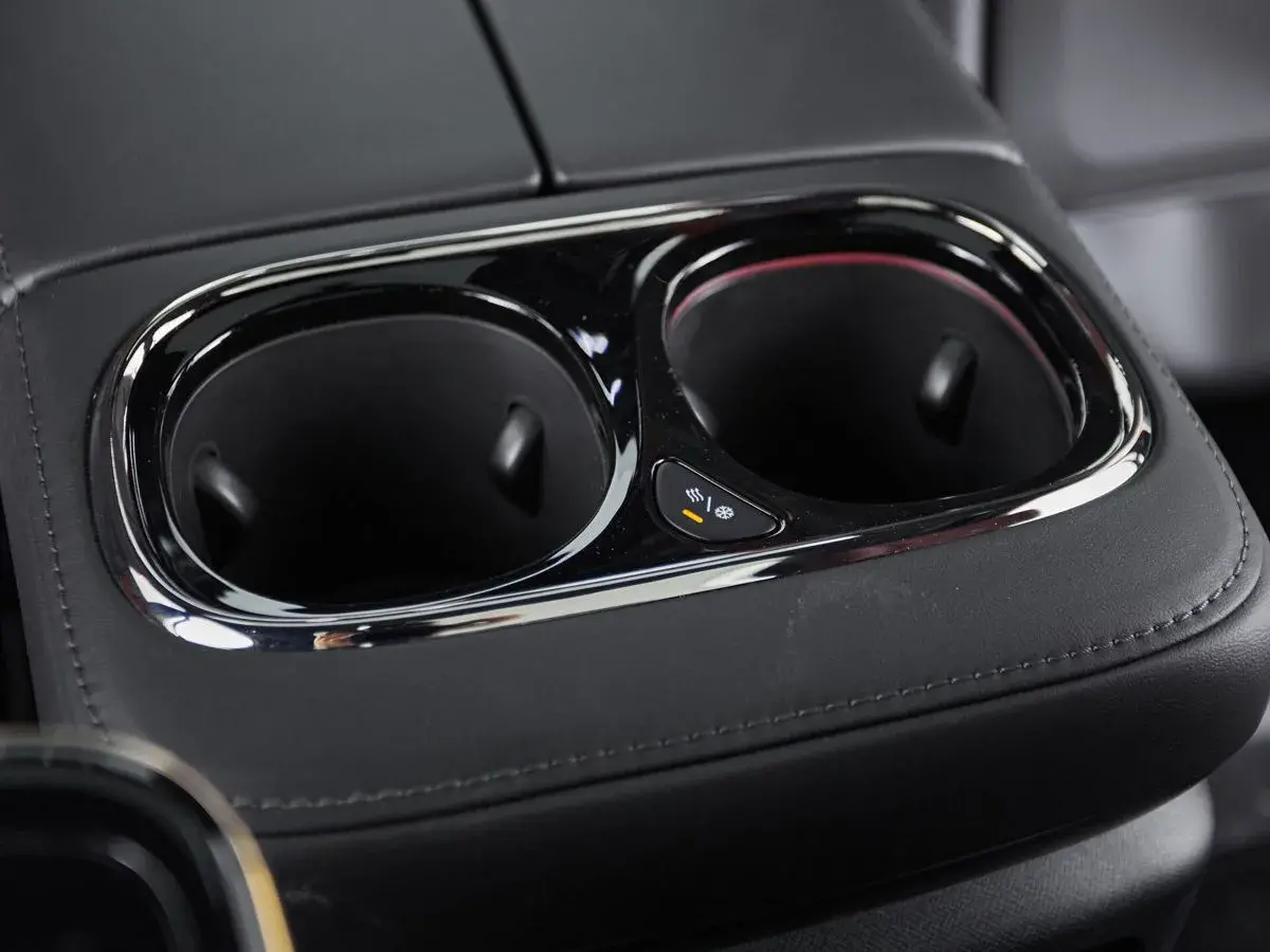 GAC M8