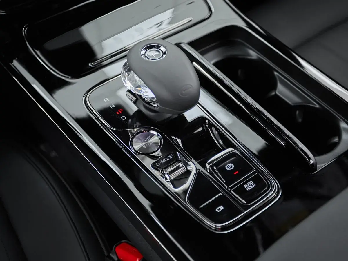 GAC M8