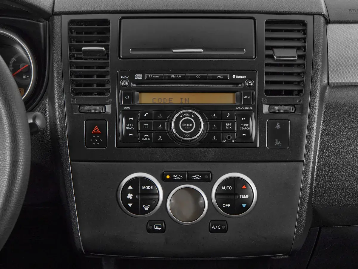 Nissan Tiida