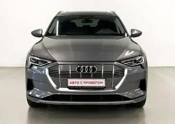 Audi e-tron Вид 2