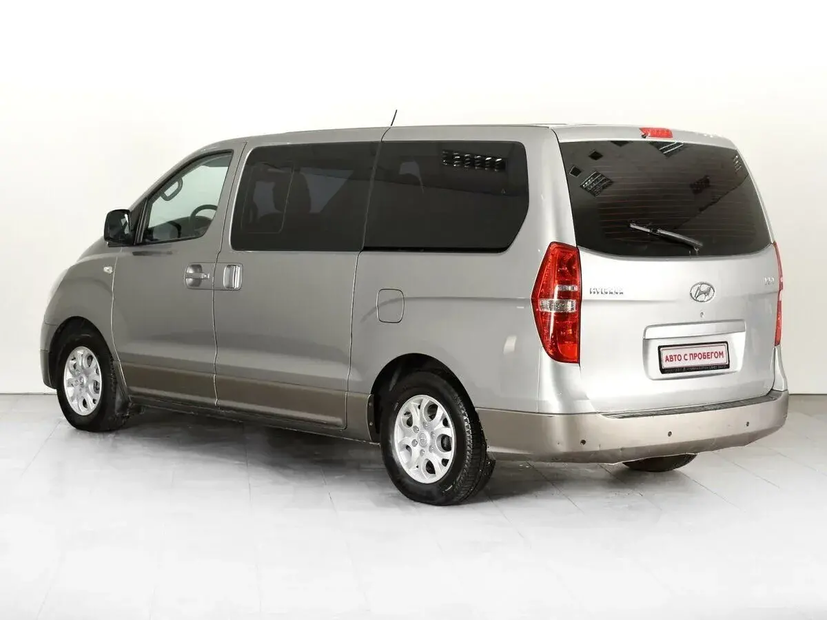 Hyundai H-1