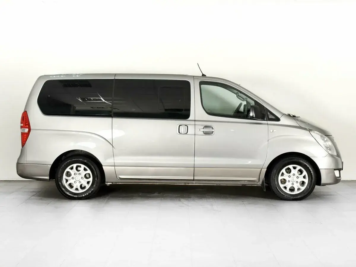 Hyundai H-1