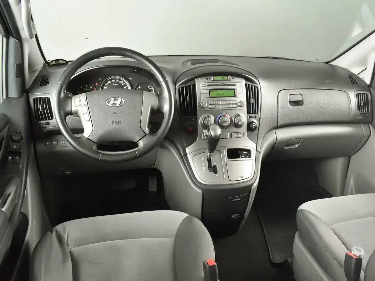 Hyundai H-1