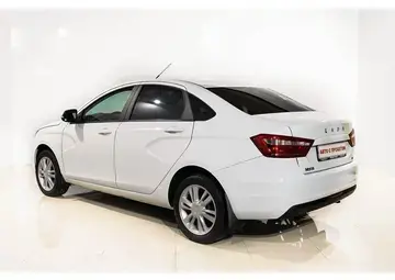 Lada Vesta Вид 2