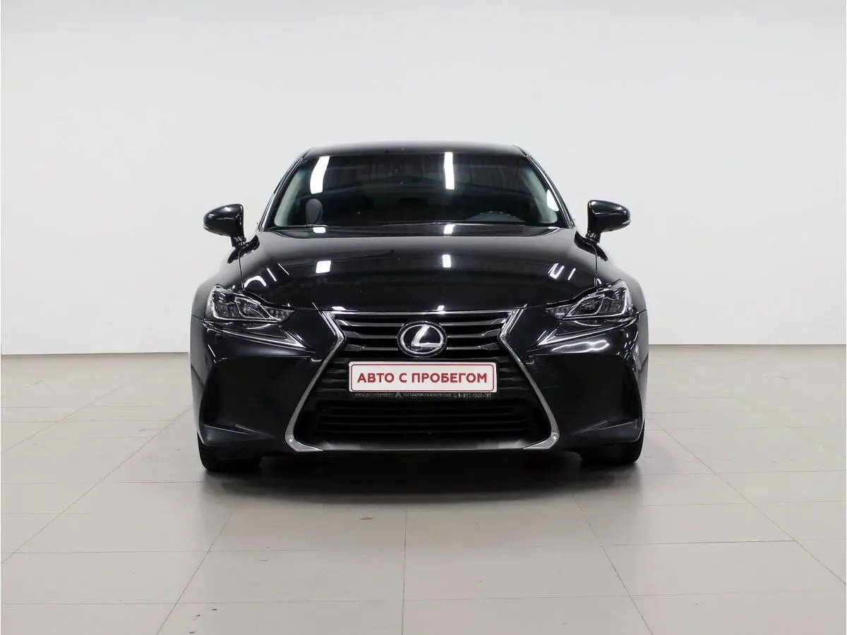Lexus IS
