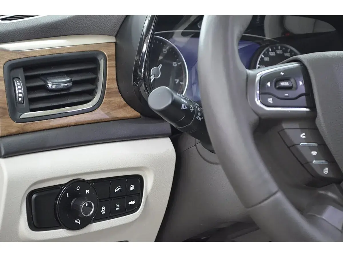 GAC GS8