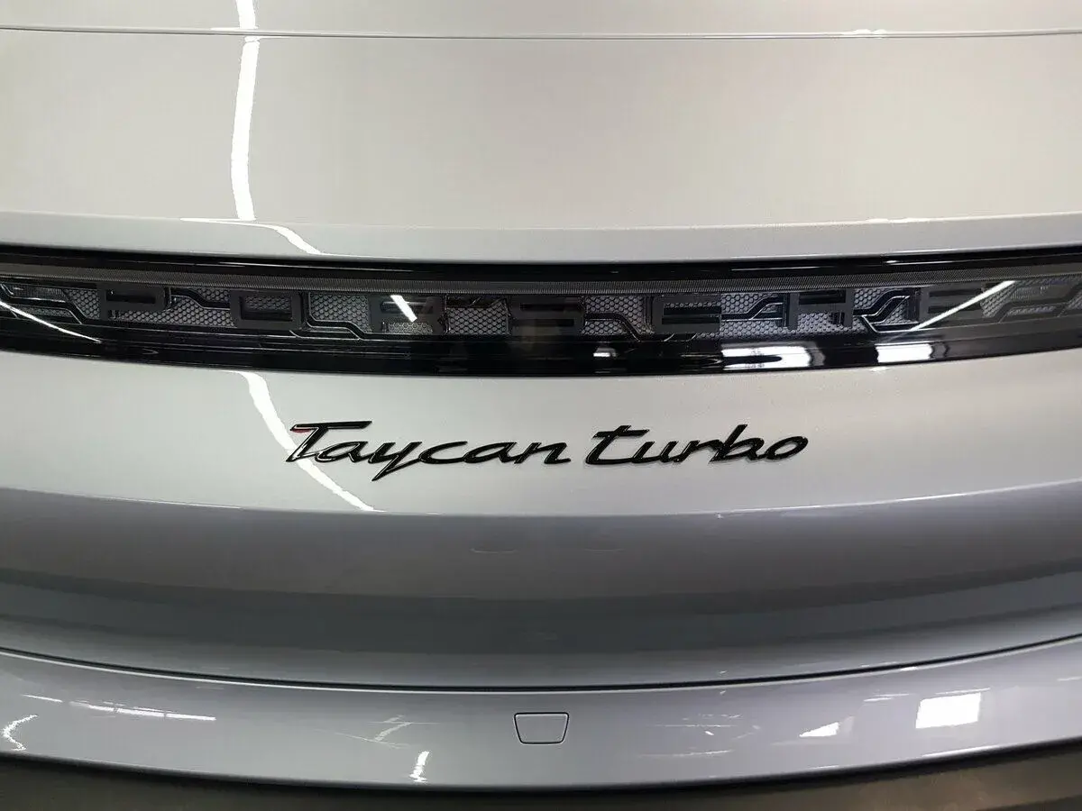 Porsche Taycan