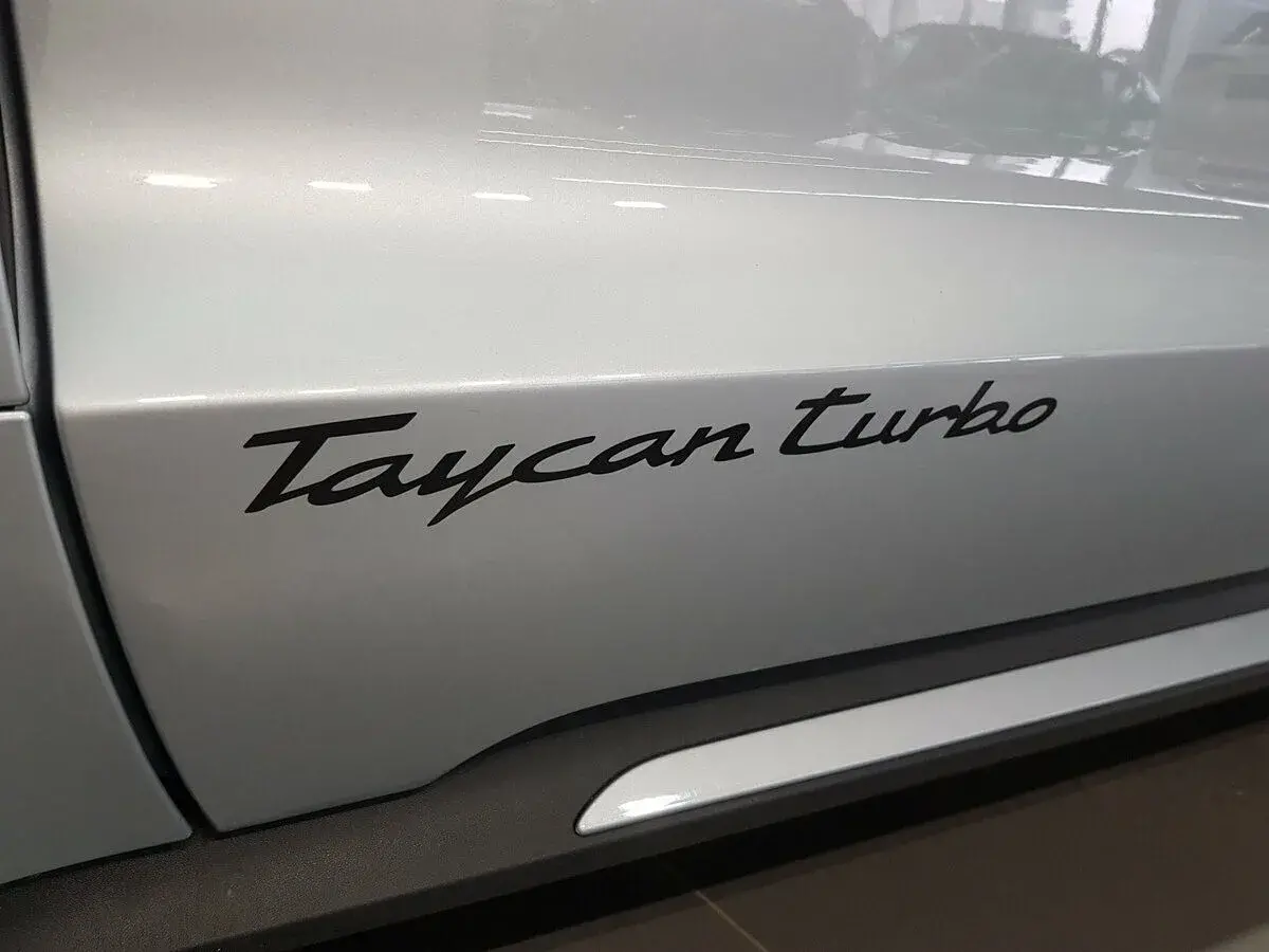 Porsche Taycan