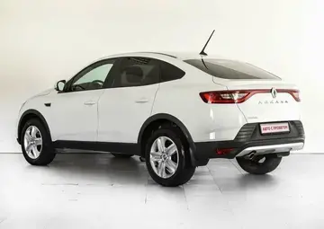 Renault Arkana Вид 3