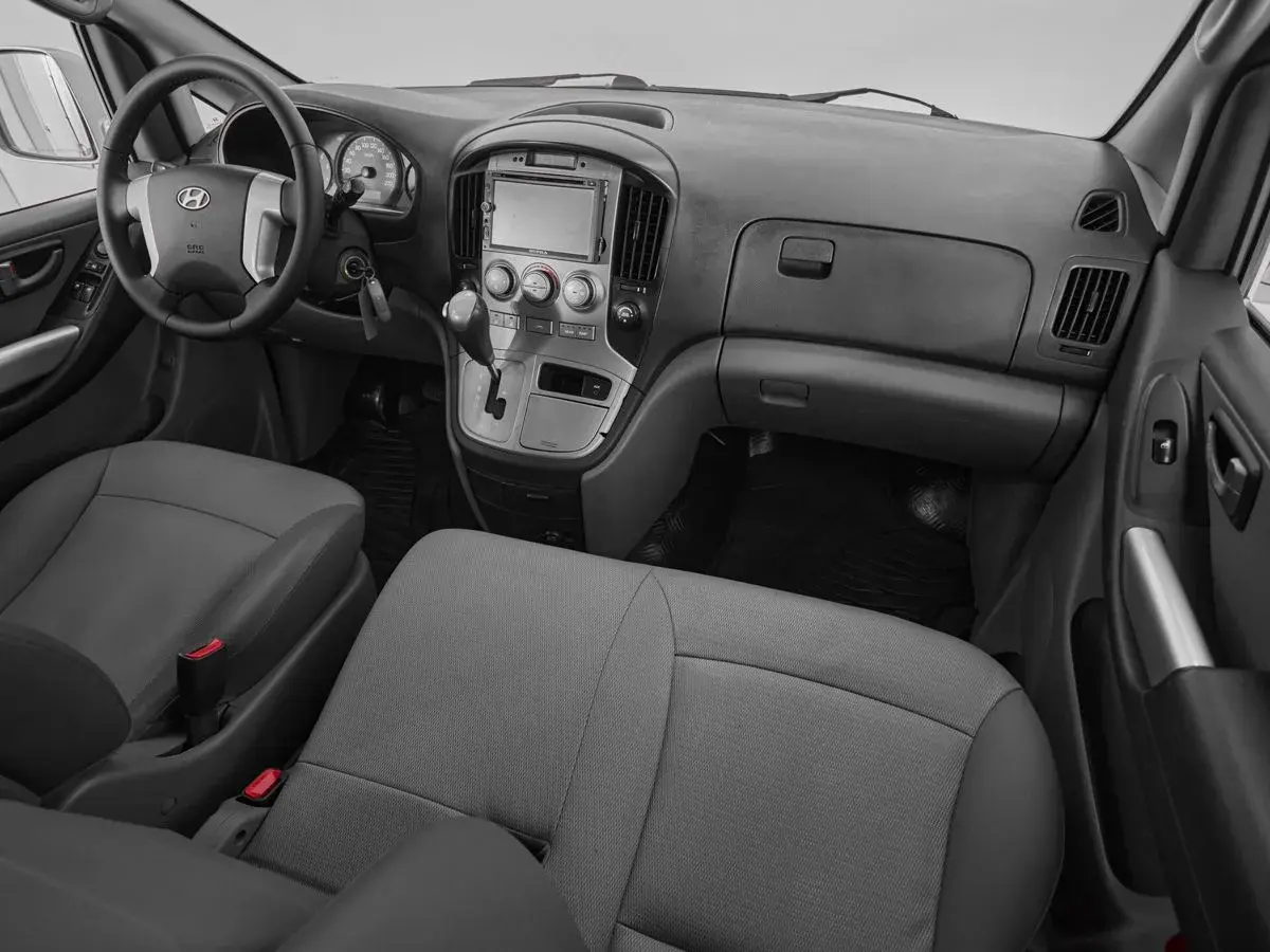 Hyundai Grand Starex