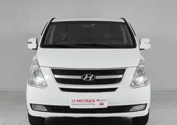 Hyundai Grand Starex Вид 2
