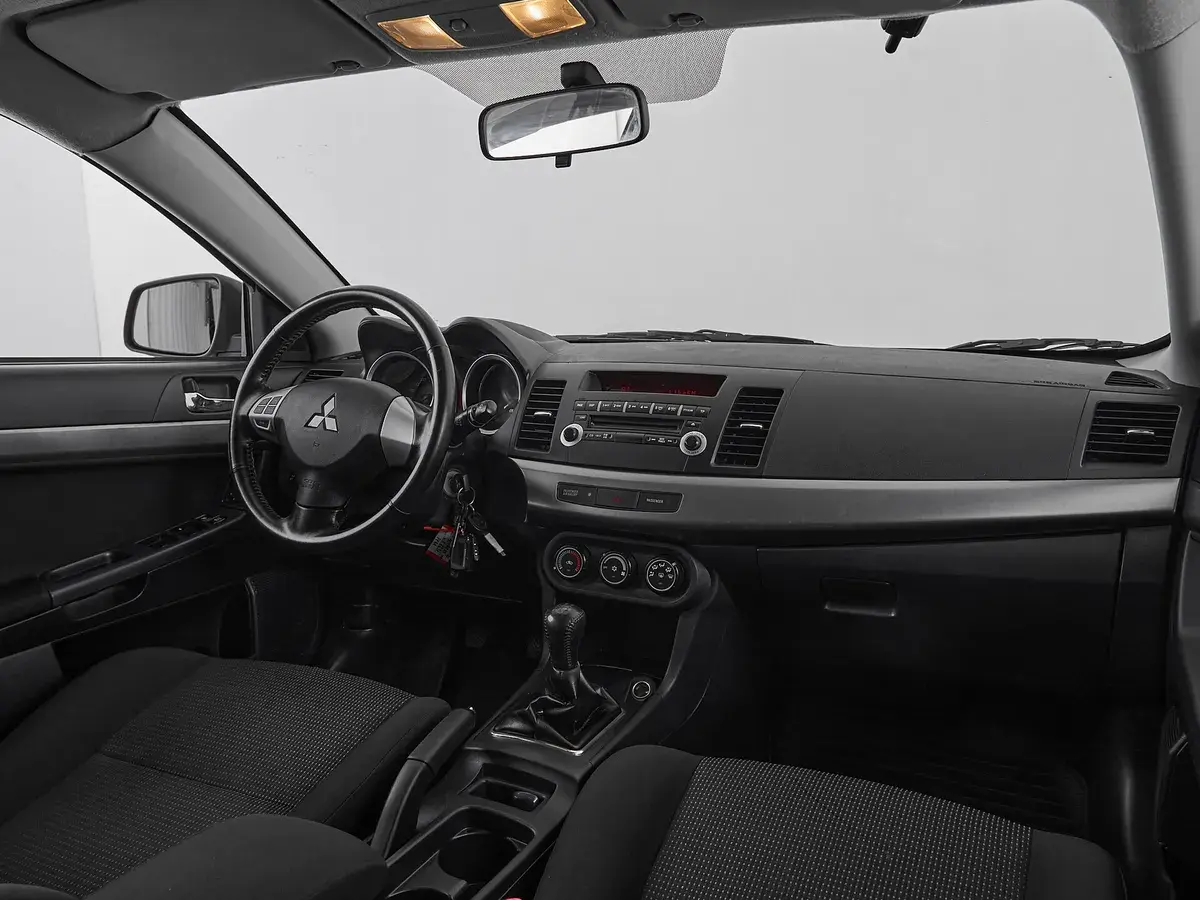Mitsubishi Lancer