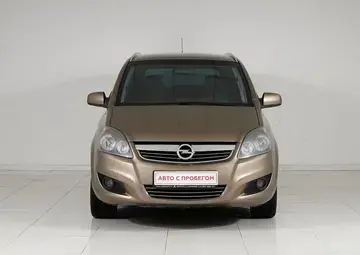 Opel Zafira Вид 2