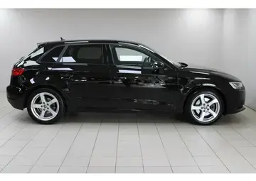 Audi A3 Вид 4