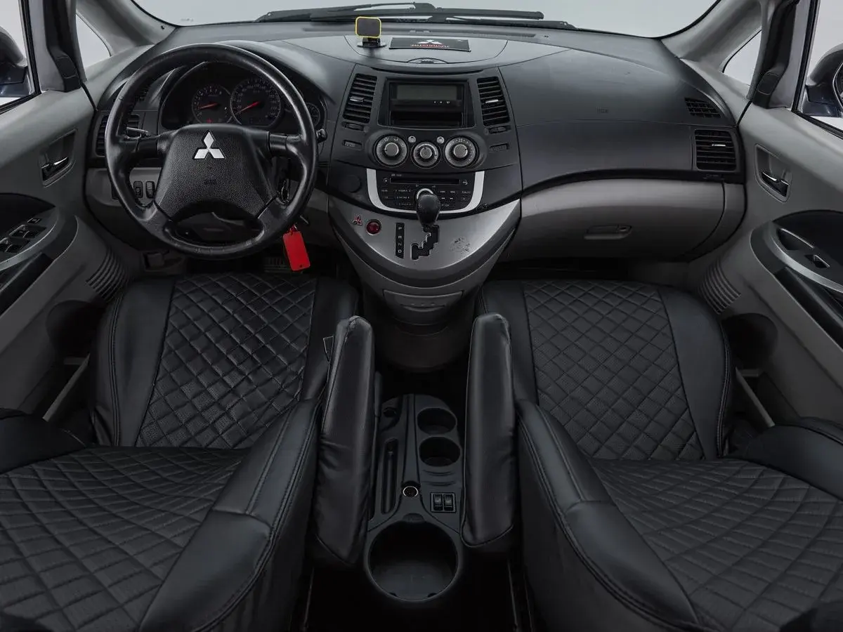Mitsubishi Grandis