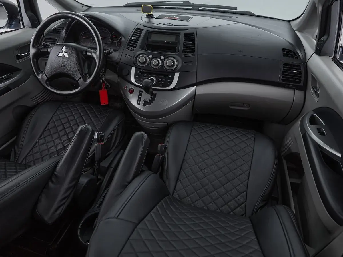 Mitsubishi Grandis