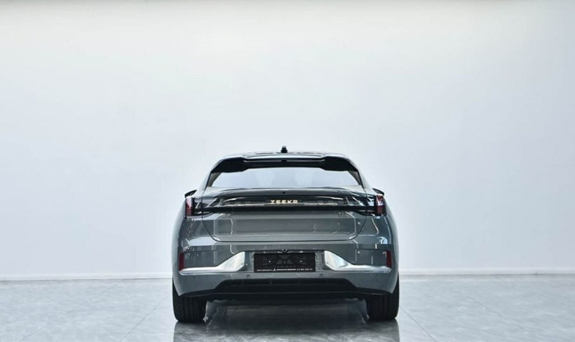 Zeekr 001