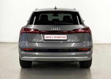 Audi e-tron Вид 4