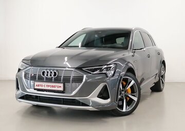 Audi e-tron S Вид 1