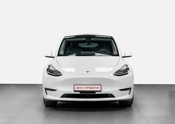 Tesla Model Y Вид 2