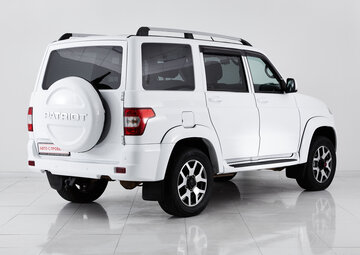 UAZ Patriot Вид 5