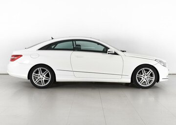 Mercedes benz E-Класс Вид 4
