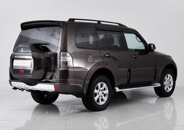 Mitsubishi Pajero Вид 4