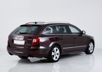 Skoda Superb Вид 4