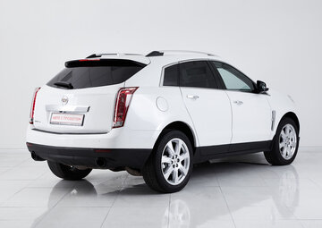 Cadillac SRX Вид 4