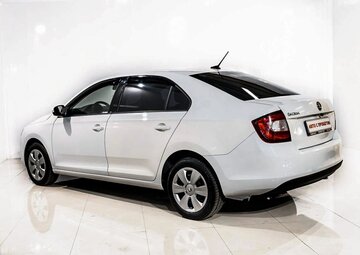 Skoda Rapid Вид 4