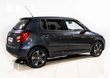 Skoda Fabia Вид 2