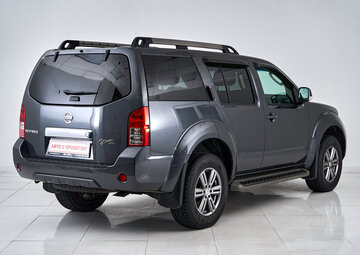 Nissan Pathfinder Вид 5