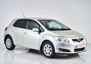 Toyota Auris Вид 3
