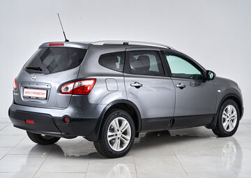Nissan Qashqai+2 Вид 5