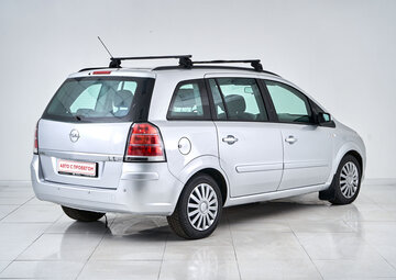 Opel Zafira Вид 5