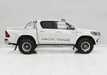 Toyota Hilux Вид 5
