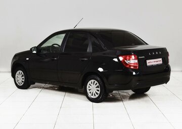 Lada Granta Вид 2