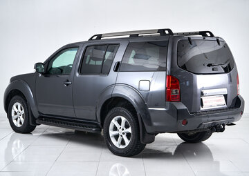 Nissan Pathfinder Вид 4