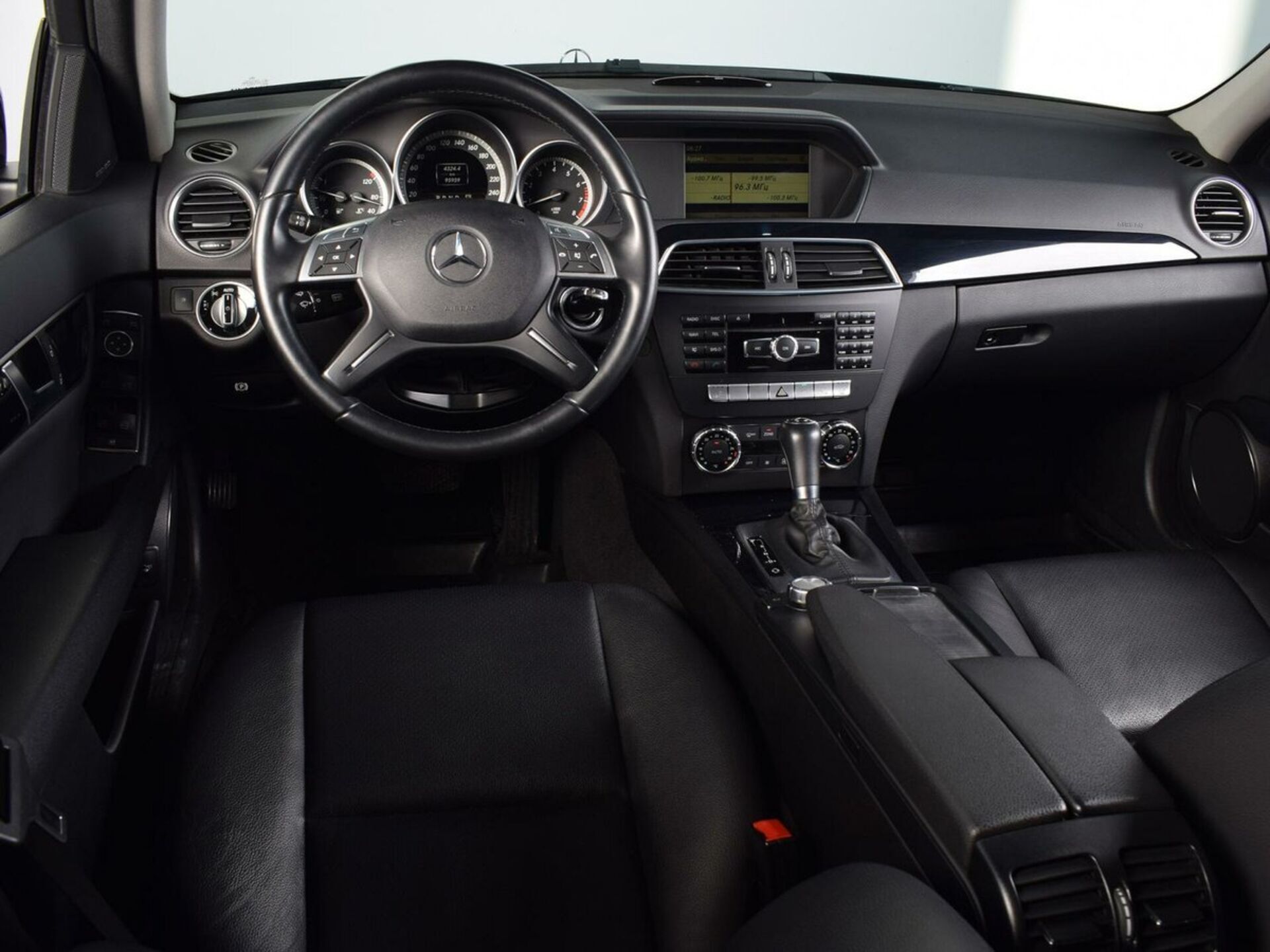 Mercedes benz C-Класс