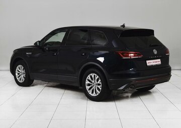 Volkswagen Touareg Вид 2