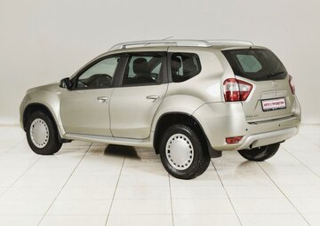 Nissan Terrano Вид 2