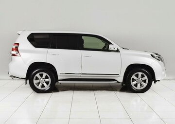 Toyota Land Cruiser Prado Вид 5